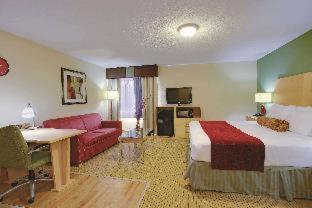La Quinta Inn By Wyndham Roanoke Salem Room photo